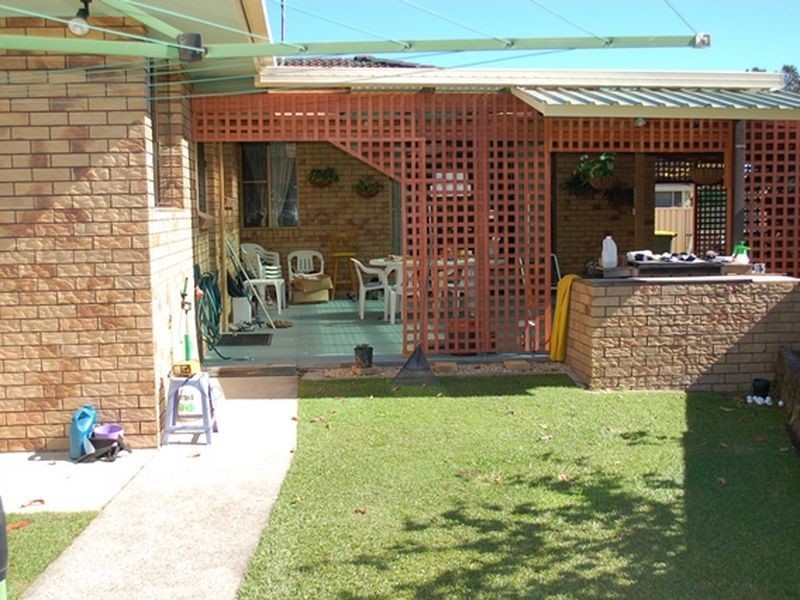 2 Burrawong Parade, Urunga NSW 2455