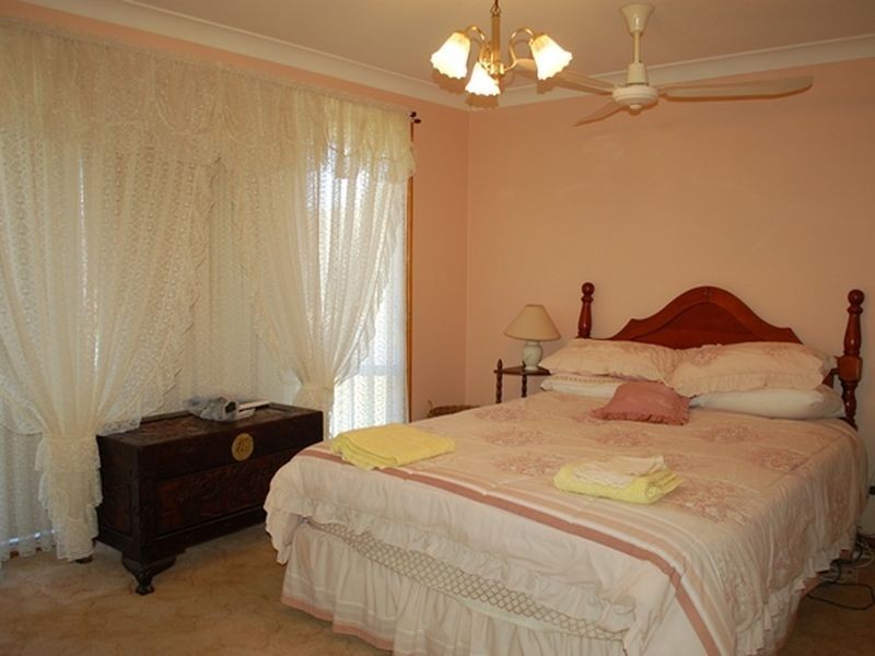 2 Burrawong Parade, Urunga NSW 2455