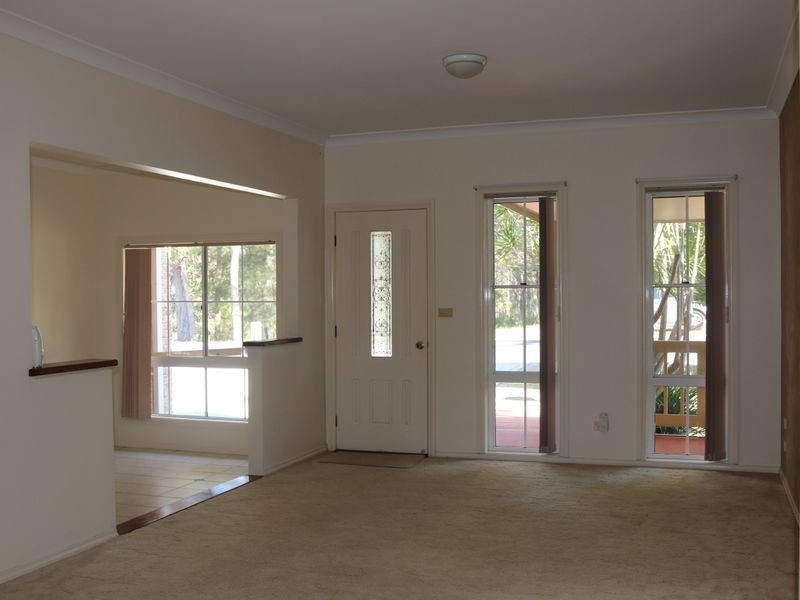 1/2 The Glen, Hyland Park NSW 2448