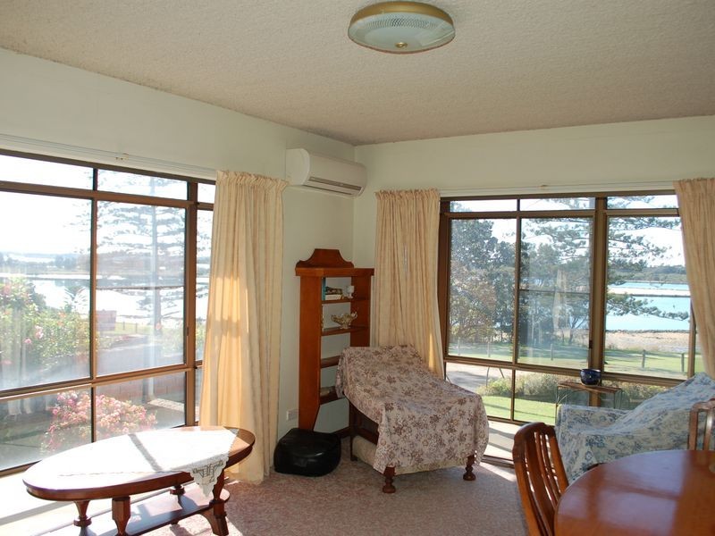 1/7 Morgo Street, Urunga NSW 2455
