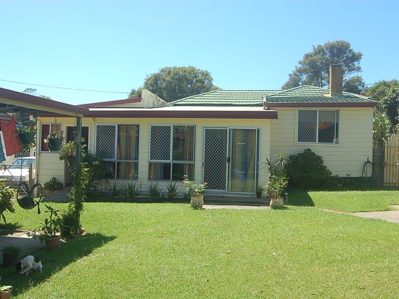 8 Coopers Lane, Urunga NSW 2455