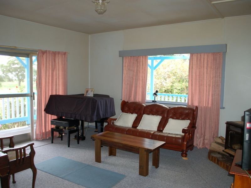 10223 Armidale Road, Hernani NSW 2453