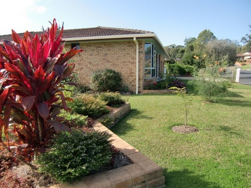 2 Burrawong Parade, Urunga NSW 2455