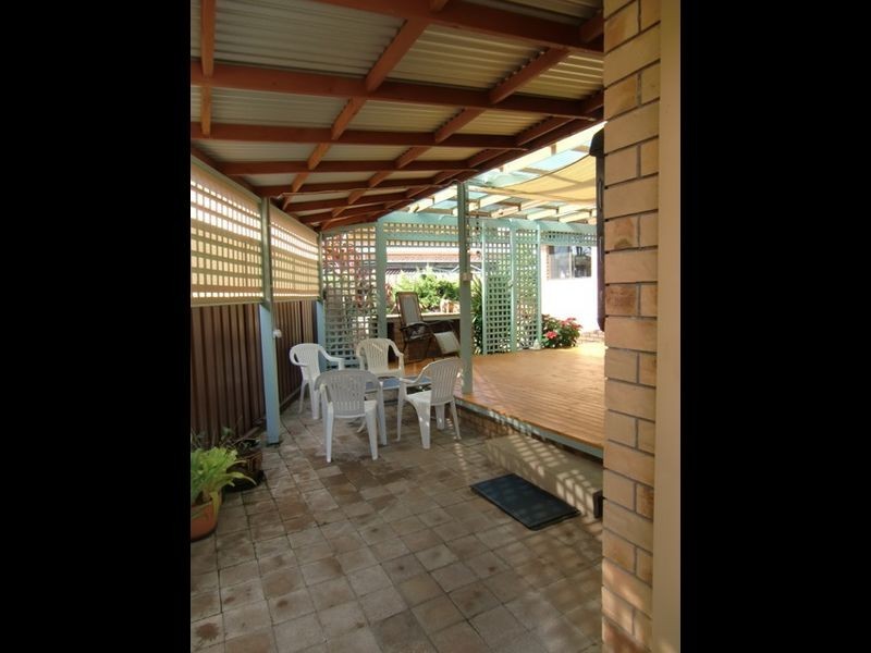2 Burrawong Parade, Urunga NSW 2455
