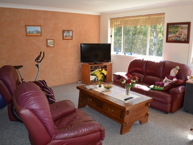 5 Doncaster Place, Hyland Park NSW 2448