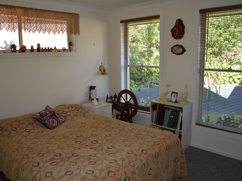 5 Doncaster Place, Hyland Park NSW 2448