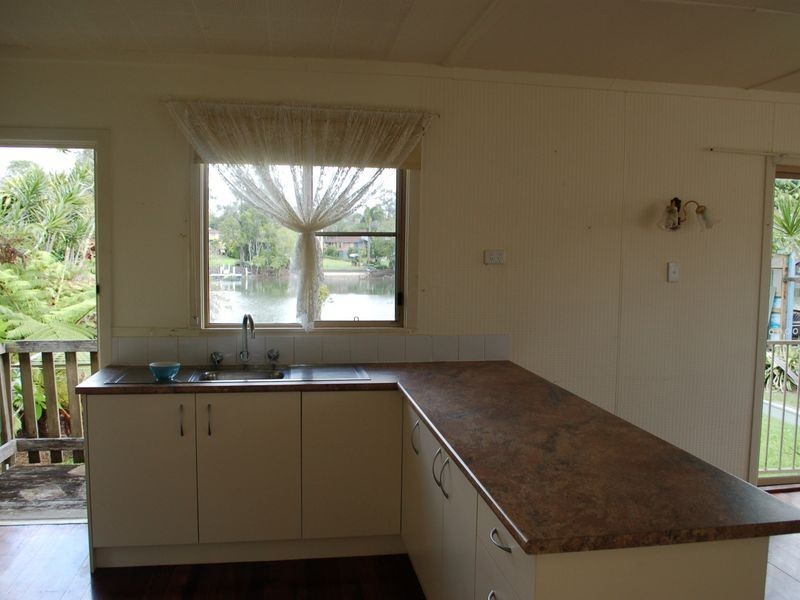 13 Marina Crescent, Urunga NSW 2455