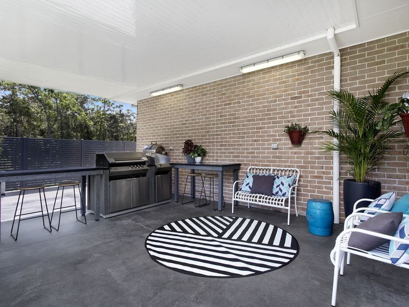 137 Pearl Circuit, Valla NSW 2448