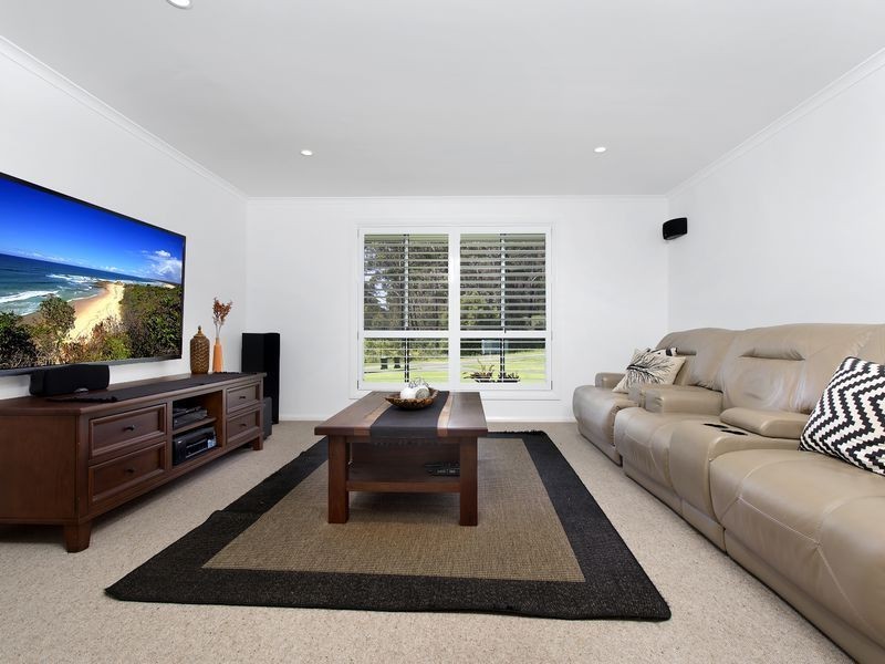 137 Pearl Circuit, Valla NSW 2448