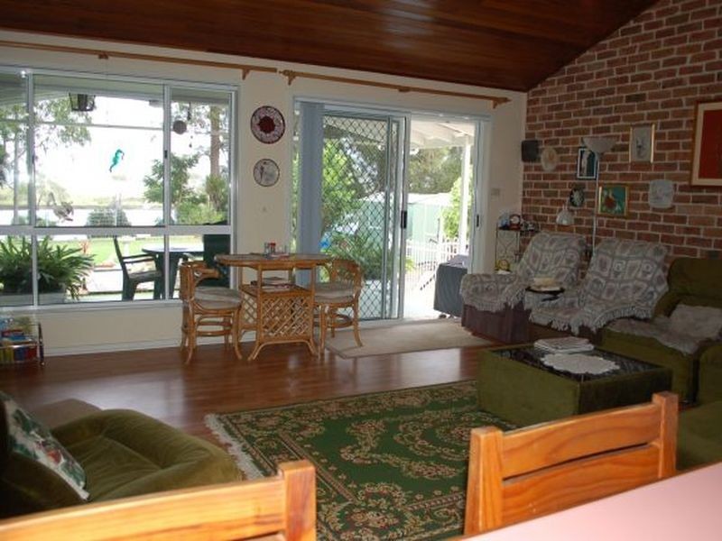 11 Burrawong Street, Urunga NSW 2455