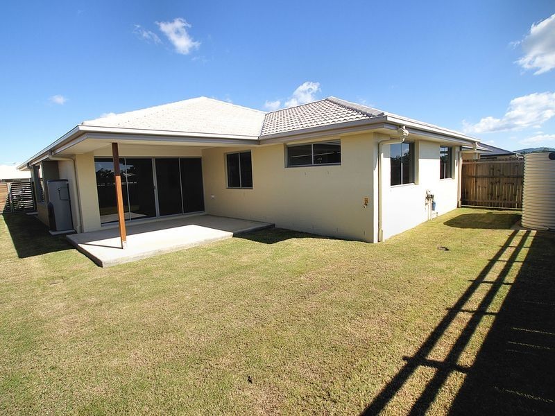 4 Swanston Cres, Narangba QLD 4504