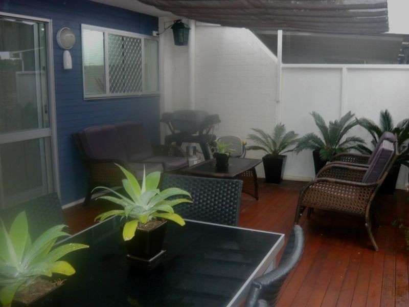 10 Spinnaker Drive, Sandstone Point QLD 4511