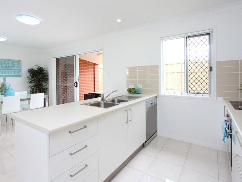 Unit 8/ 23 Young Rd, Narangba QLD 4504