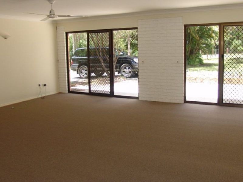 238 Peterson Road, Morayfield QLD 4506