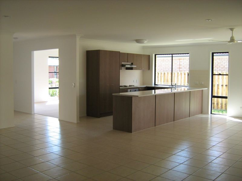 14 Almond Way, Bellmere QLD 4510