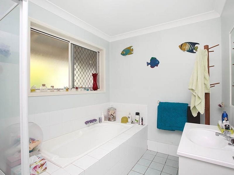 83 Allison Drive, Kallangur QLD 4503