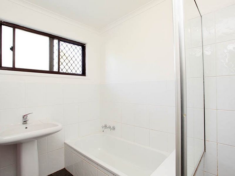 2 Jillian Court, Kallangur QLD 4503