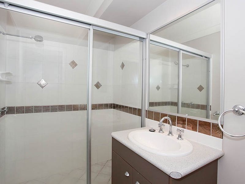25 Waterway Cr, Narangba QLD 4504