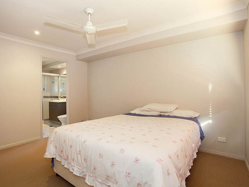25 Waterway Cr, Narangba QLD 4504
