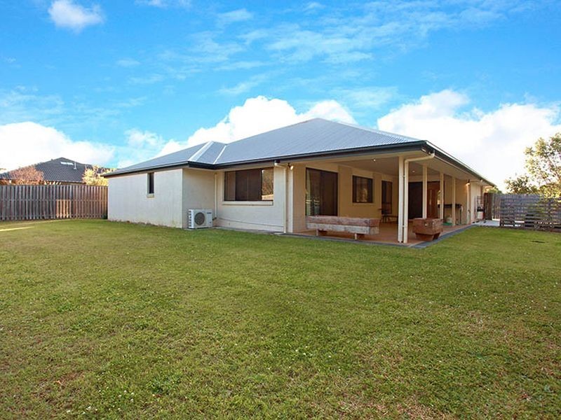 25 Waterway Cr, Narangba QLD 4504