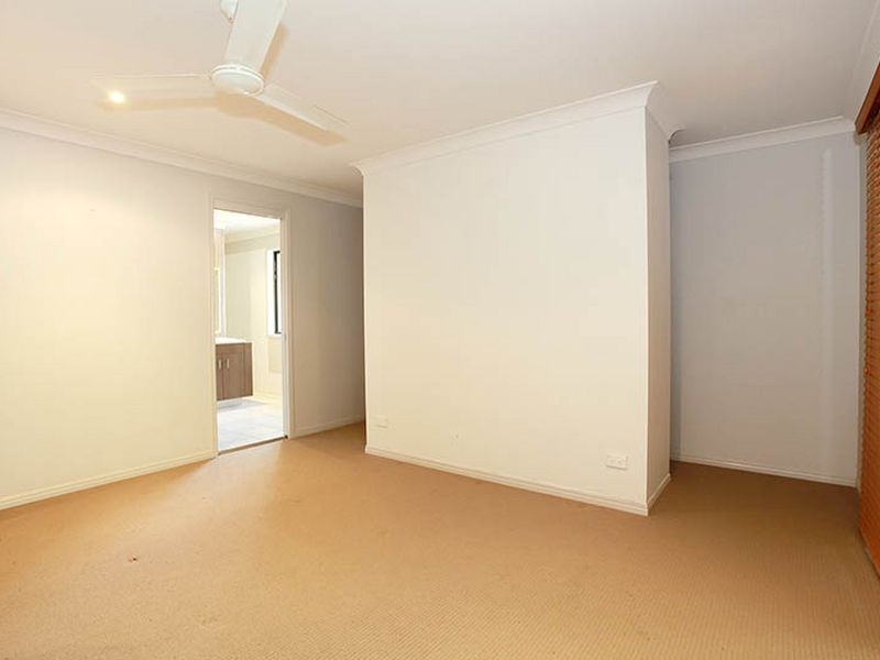 25 Waterway Cr, Narangba QLD 4504