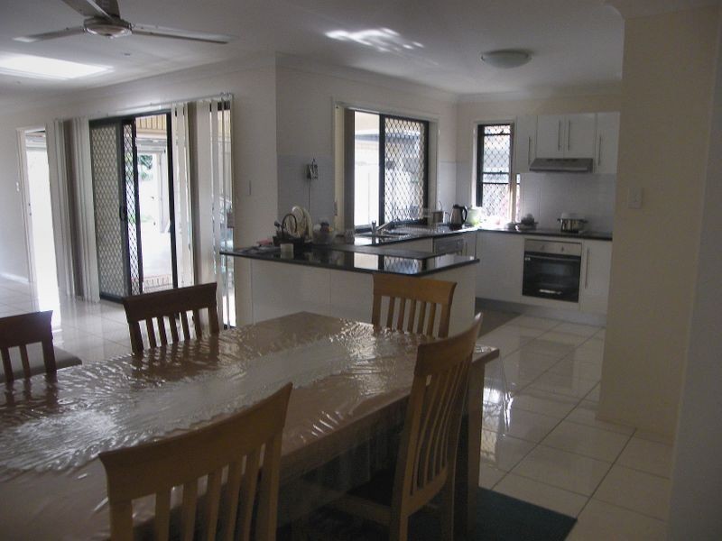 21 Barrine Court, Narangba QLD 4504