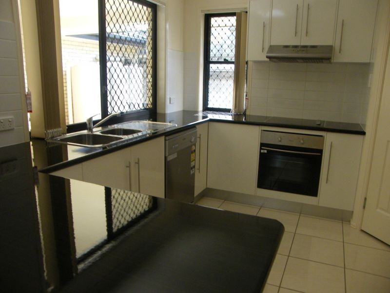 21 Barrine Court, Narangba QLD 4504