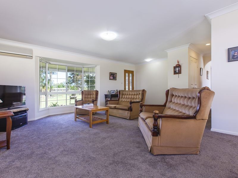 8 Emelia Court, Burpengary QLD 4505