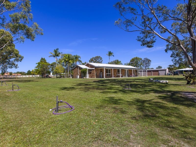 8 Emelia Court, Burpengary QLD 4505