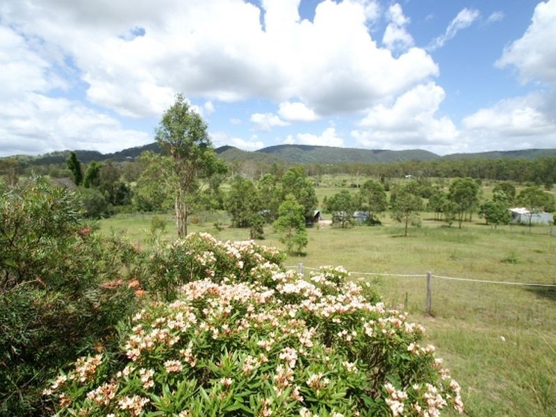 205 Montanus Drive, Woodford QLD 4514