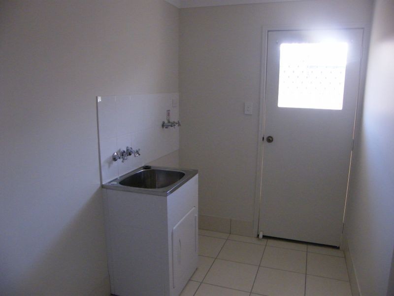 27 Moorrhen Crt, Narangba QLD 4504