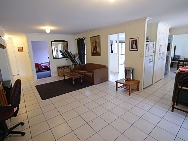 8 Juniper Court, Narangba QLD 4504