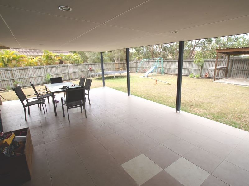 8 Juniper Court, Narangba QLD 4504