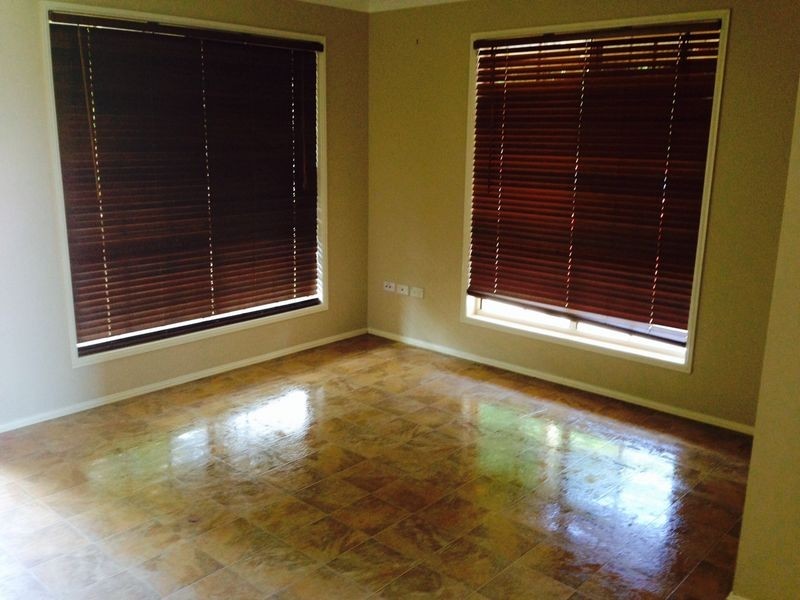 18 Windermere Ave, Narangba QLD 4504