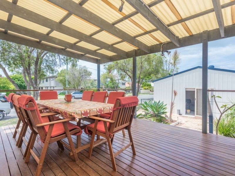 75 Georgina Street, Woody Point QLD 4019