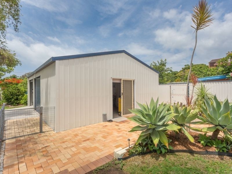 75 Georgina Street, Woody Point QLD 4019