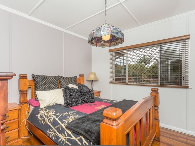 75 Georgina Street, Woody Point QLD 4019