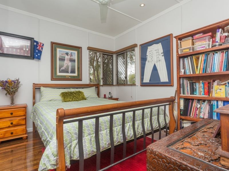 75 Georgina Street, Woody Point QLD 4019