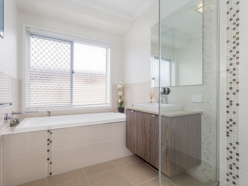 10 Retreat Crescent, Narangba QLD 4504