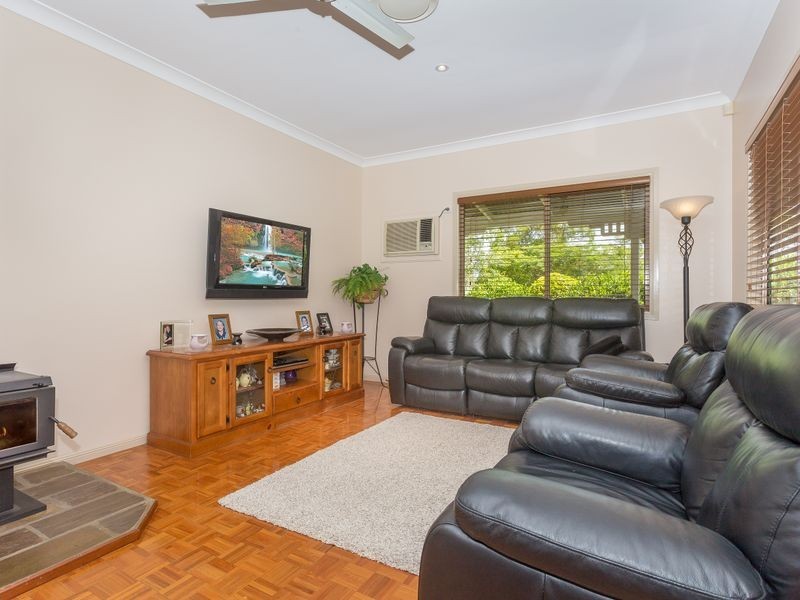 109 Mackney Road, Upper Caboolture QLD 4510