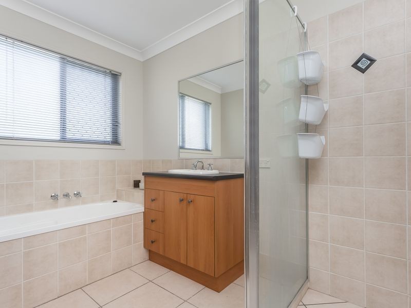 11 Beatrice Place, Burpengary QLD 4505