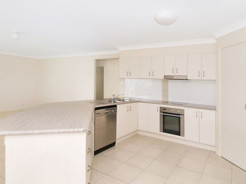 4 Lookout Place, Narangba QLD 4504