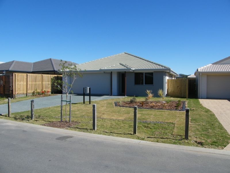 5 Central Green Drive, Narangba QLD 4504