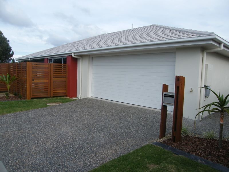 4 Clarence Close, Narangba QLD 4504
