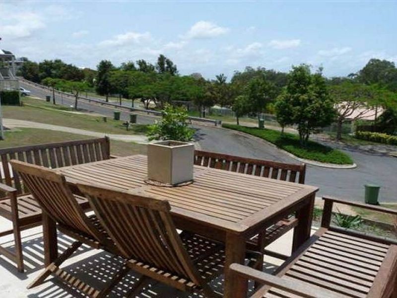 18 Boronia Outlook, Narangba QLD 4504