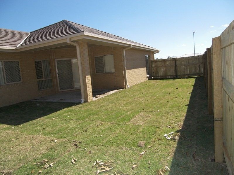 32 Denson St, Morayfield QLD 4506