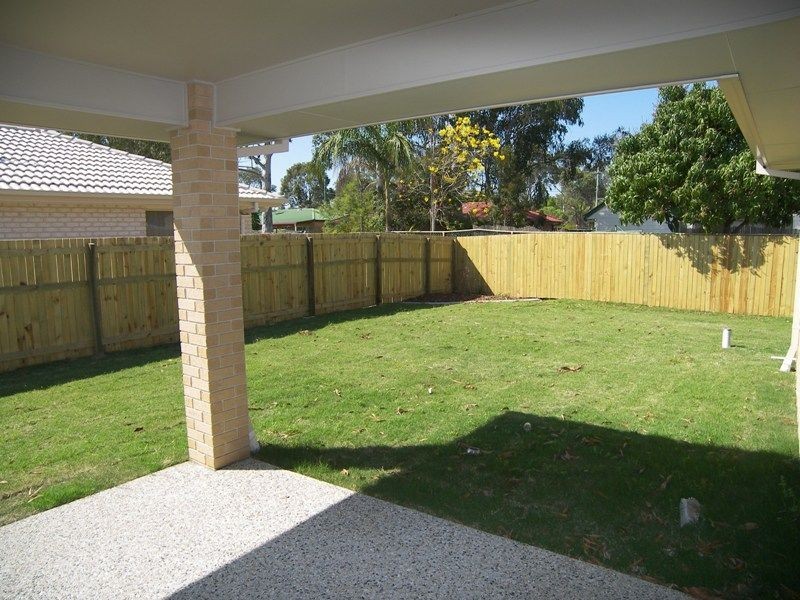 32 Denson St, Morayfield QLD 4506