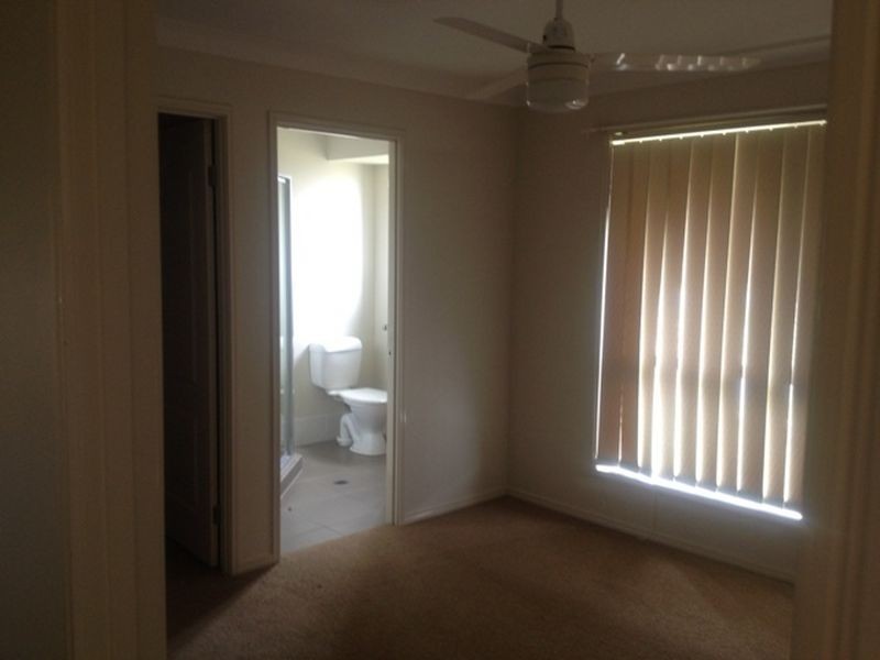 1/2 Tyler Place, Deception Bay QLD 4508