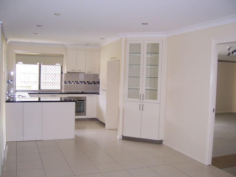 1 Wallaby Place, Morayfield QLD 4506