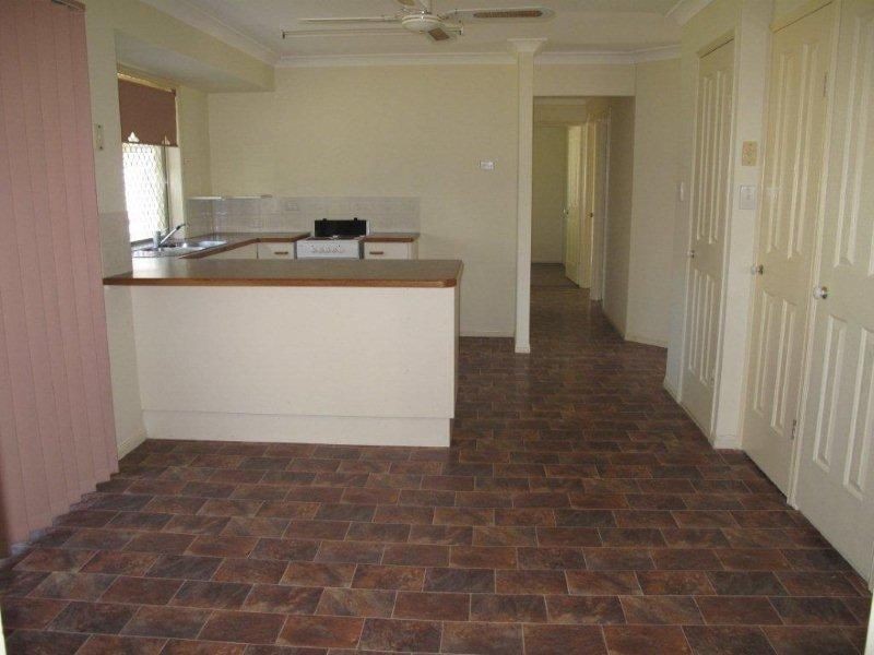 18 Parkridge Avenue, Upper Caboolture QLD 4510